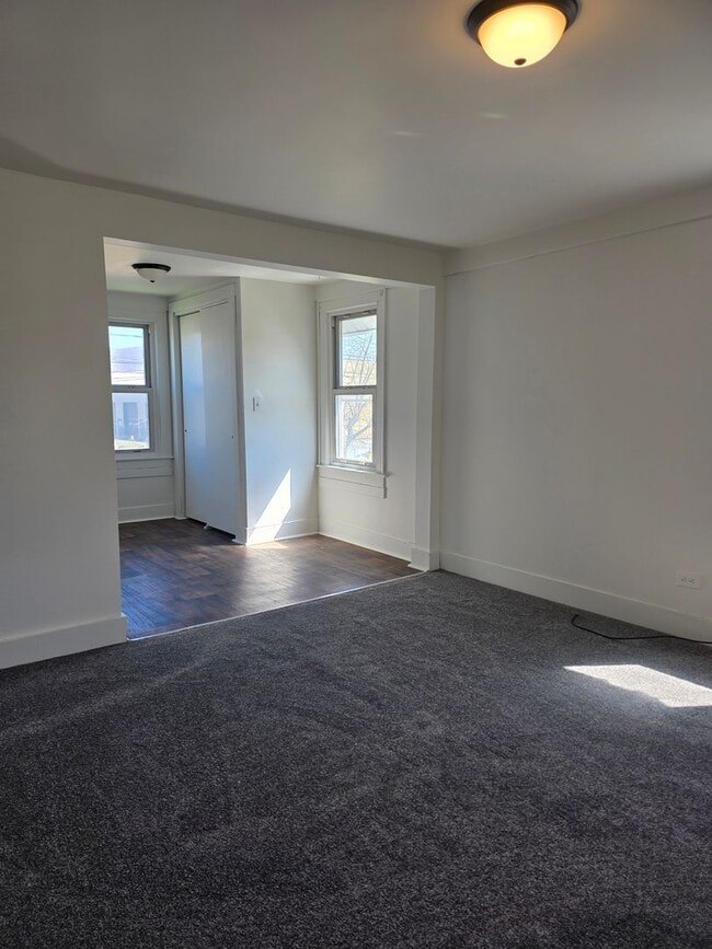 Photo - 397 Upper Oakwood Ave Unit B