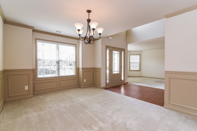 Photo - 3258 Sag Harbor Ct NE