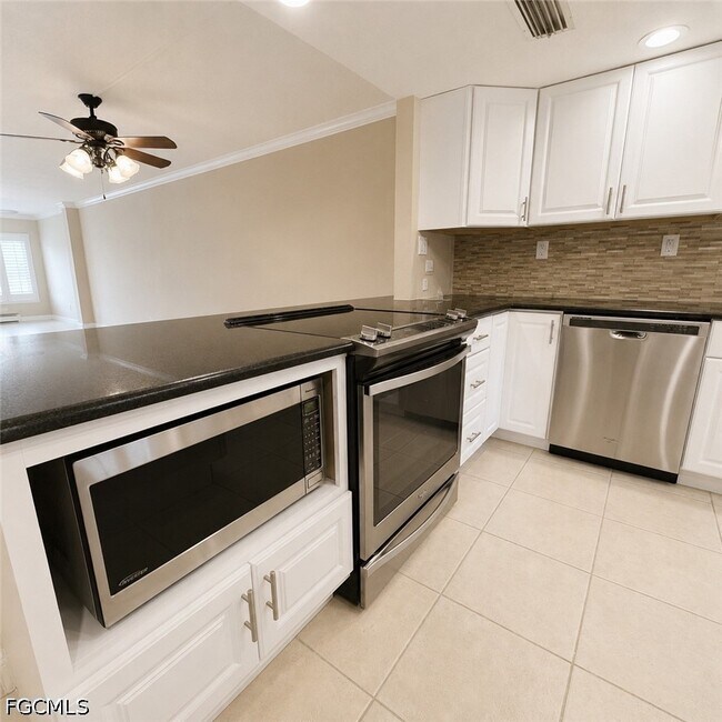 Photo - 2264 Winkler Ave Unidad 202