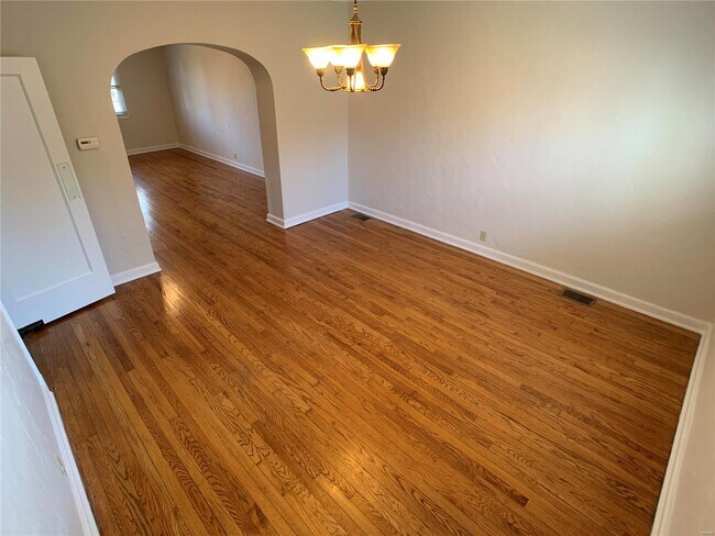 Photo - 8008 Orlando Dr