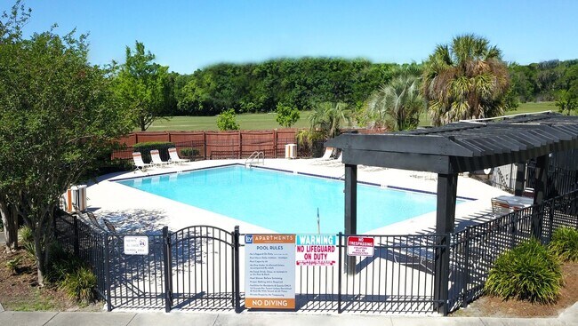 Liv Apartments