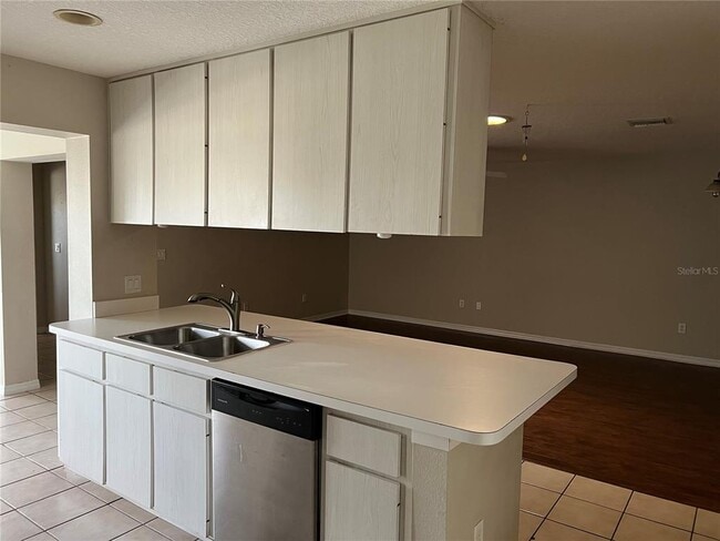 Photo - 1033 Willow Dr