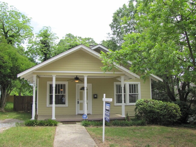 Building Photo - Earlewood
