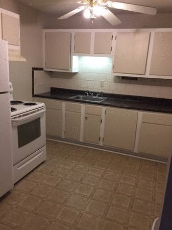 Building Photo - 2114 Phillips Rd Unit 19