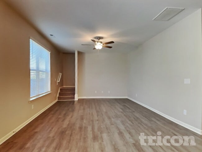 Photo - 104 Yadkin St
