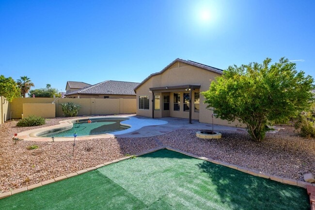 Photo - 15084 W Polk St