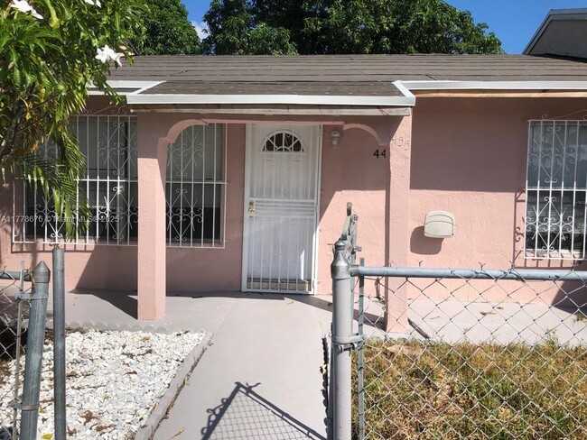 Building Photo - 4455 NW 185th St Rental