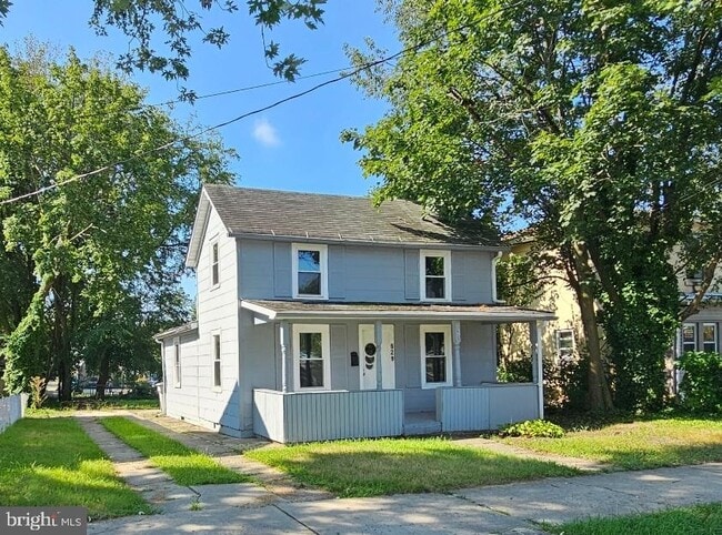 Photo - 629 E Quince St Casa