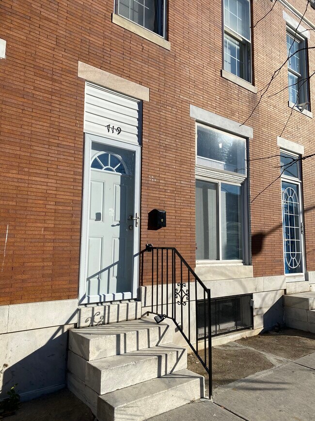 Photo - 719 N Linwood Ave House