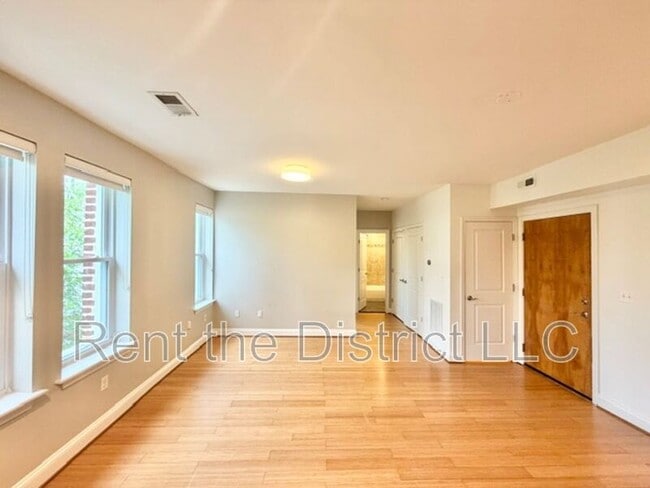 Photo - 3318 Sherman Ave NW Unit #206