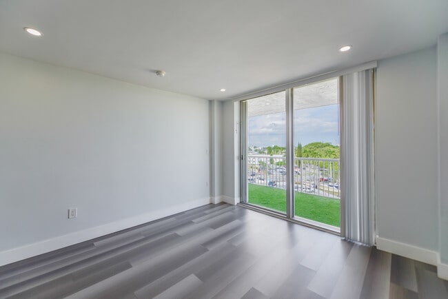 Photo - 1800 NW 24th Ave Unit 712