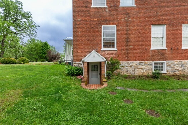 Photo - 1 bed, 1 bath, Apartment on the Smithfield Farm in Berryville, VA