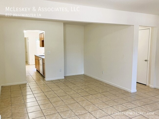 Photo - 837 Westminster Ln