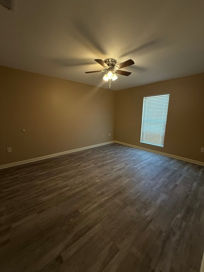 Photo - 6656 Linda St Unit B D