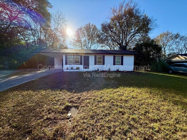 Building Photo - 2516 Medford Pl