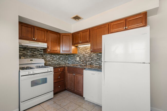 Photo - 1023 Morningside Ln