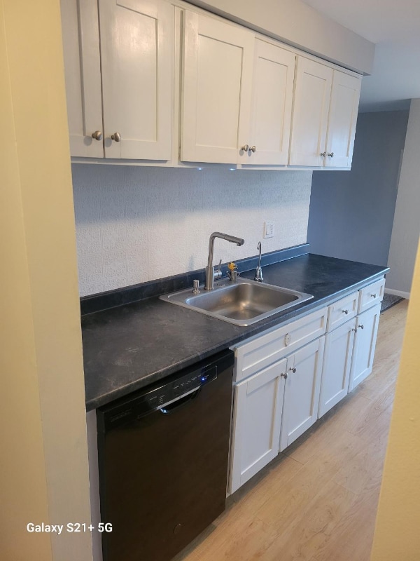 Photo - 353 Village Blvd N