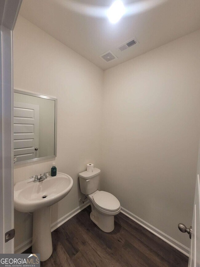 Photo - 2021 Vidalia Ct