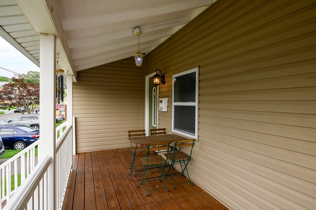 Photo - 237 3rd Ave