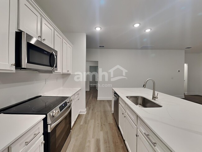 Photo - 1605 Soapstone Rd