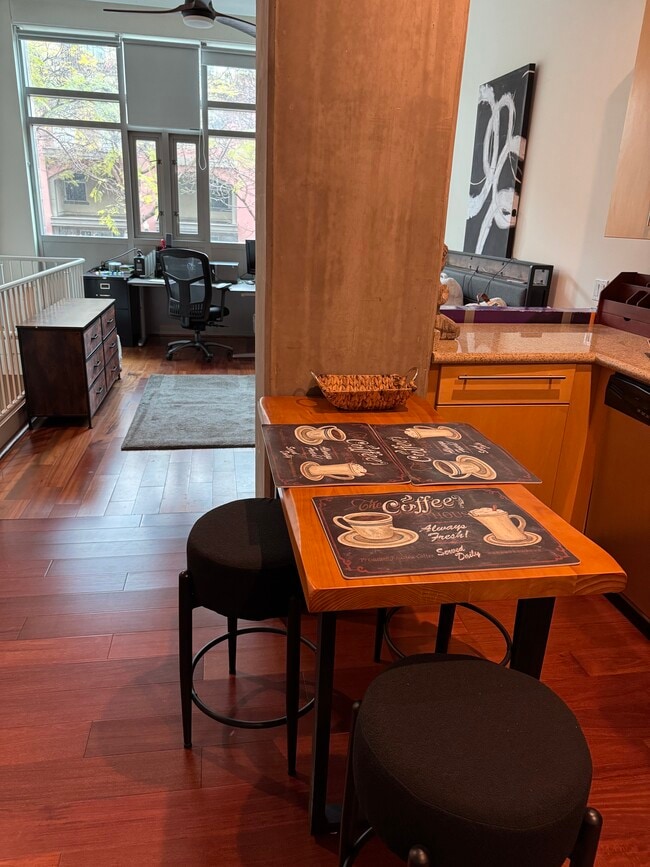 Photo - 801 Ash St Unidad 101