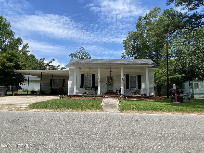 Photo - 220 W 3rd Ave House