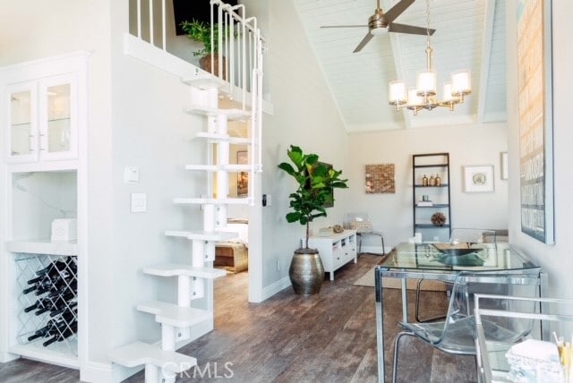 Photo - 707 Heliotrope Ave