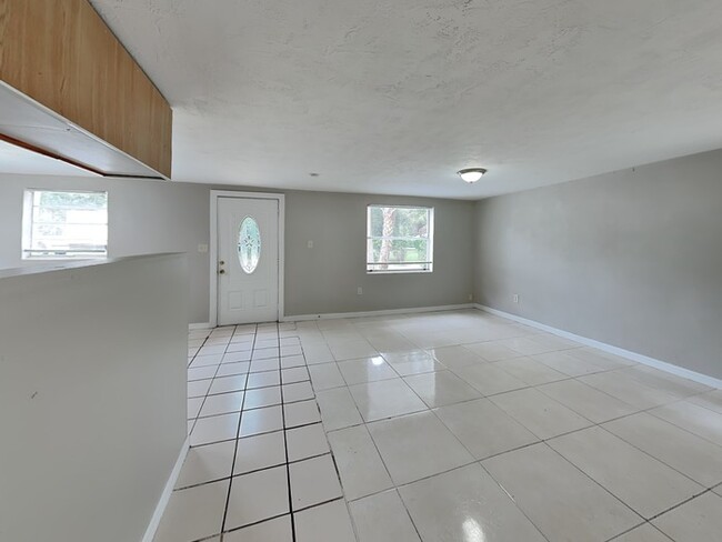 Photo - 802 Lincoln Ave