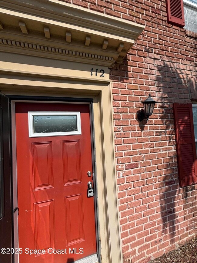 Building Photo - 112 E Colonial Ct Unit 43 Rental