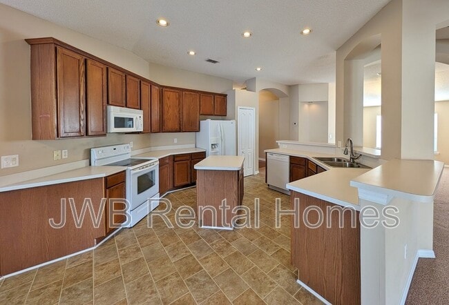 Photo - 268 Johns Glen Dr