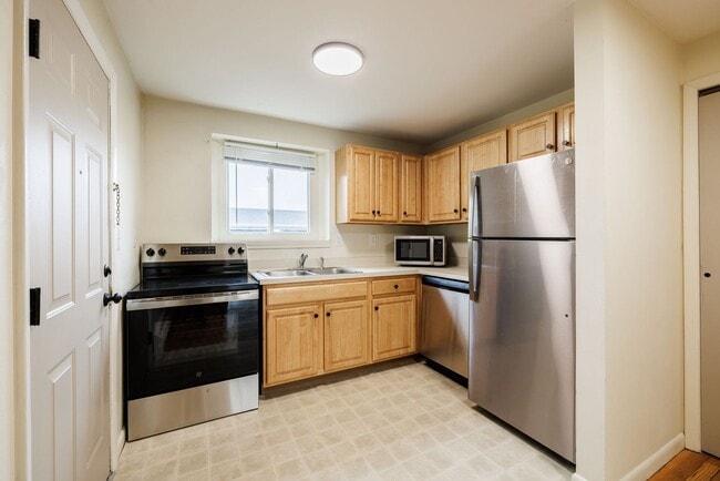 Photo - Emerson Road Unidad #2