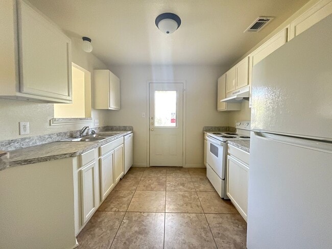2609 Vernice Loop Unit A