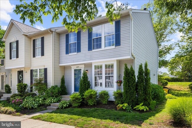 Photo - Beautiful End Unit Townhome in Bluffs At Deep Creek!