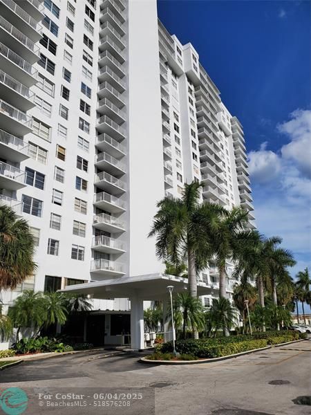 Photo - 2851 NE 183rd St Unit 705