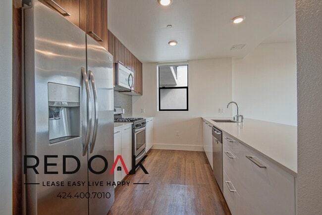 Photo - 5727 La Mirada Ave Condo Unit 403