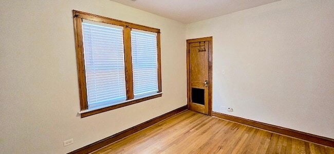 Photo - 4446 W Walton St Unit 2