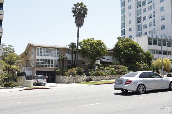 The Bermuda Apartments - The Bermuda Apartments