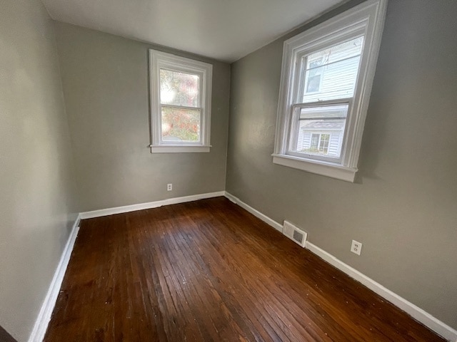 Photo - 617 Portage Ave