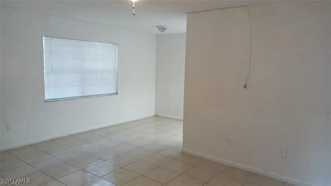 Photo - 2524 Congress St