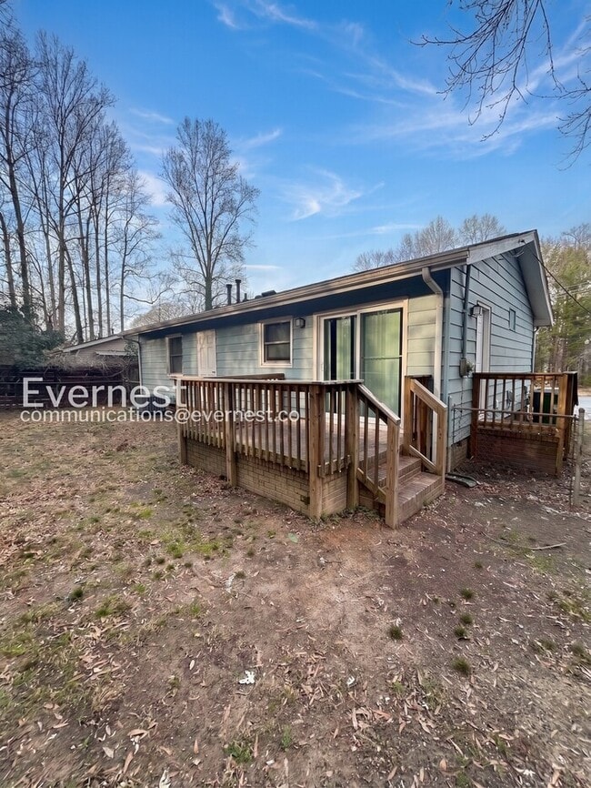 Photo - 275 Efird St