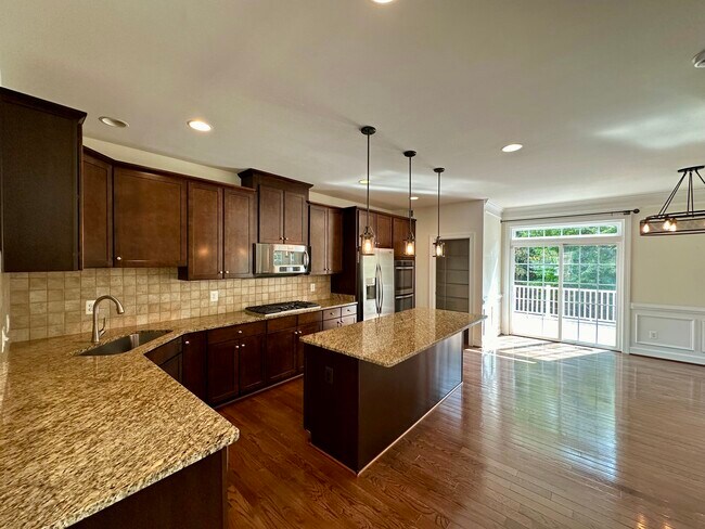 Photo - 20284 Center Brook Square