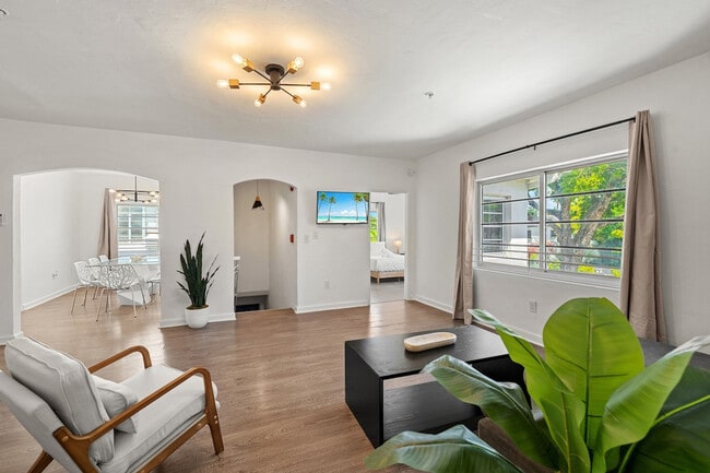 Photo - 1032 Michigan Ave Unit SI ID1540540P