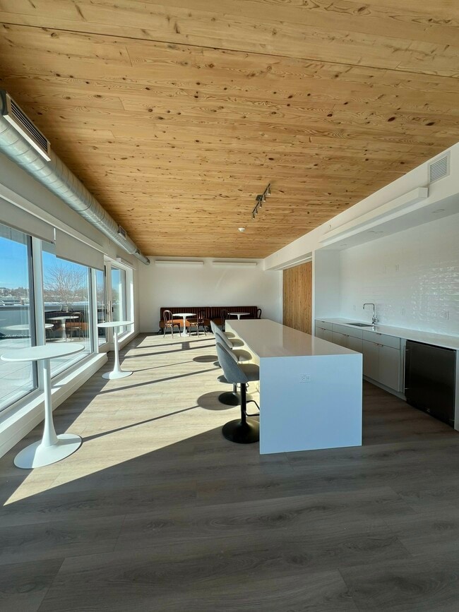 Photo - 155 Broadway Unit 154-409