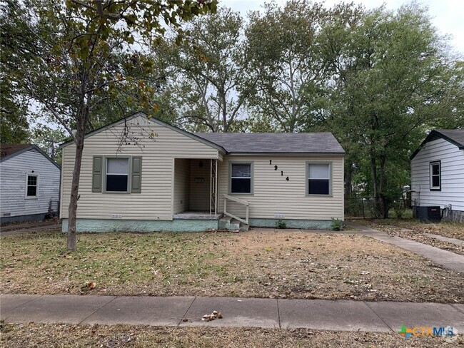 Building Photo - 1914 S 9th St Rental