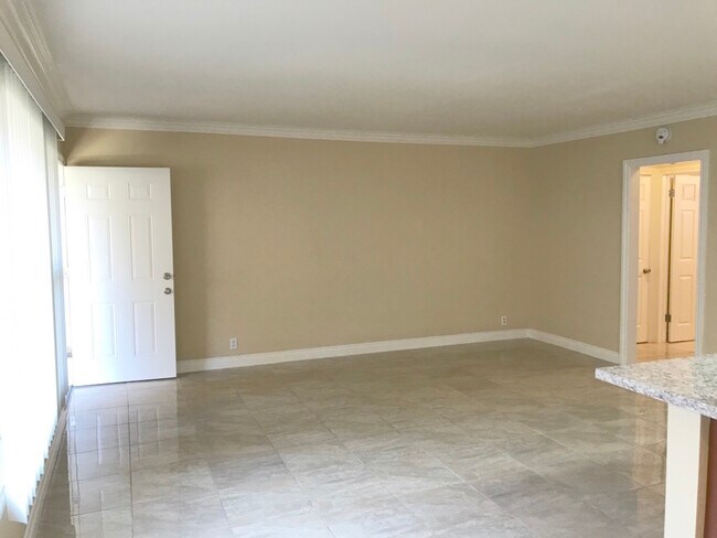 325 Olive Ave