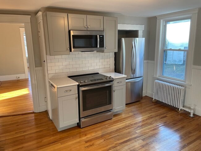 Photo - 82 Brantwood Rd Unit 2