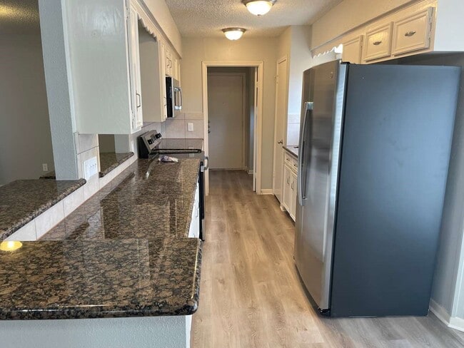 Photo - 2306 Cambridge Ct N