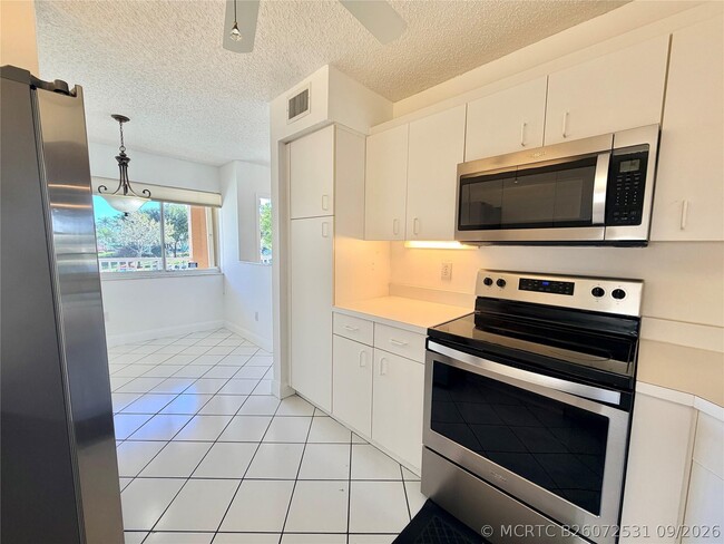9587 Weldon Cir Unit B204