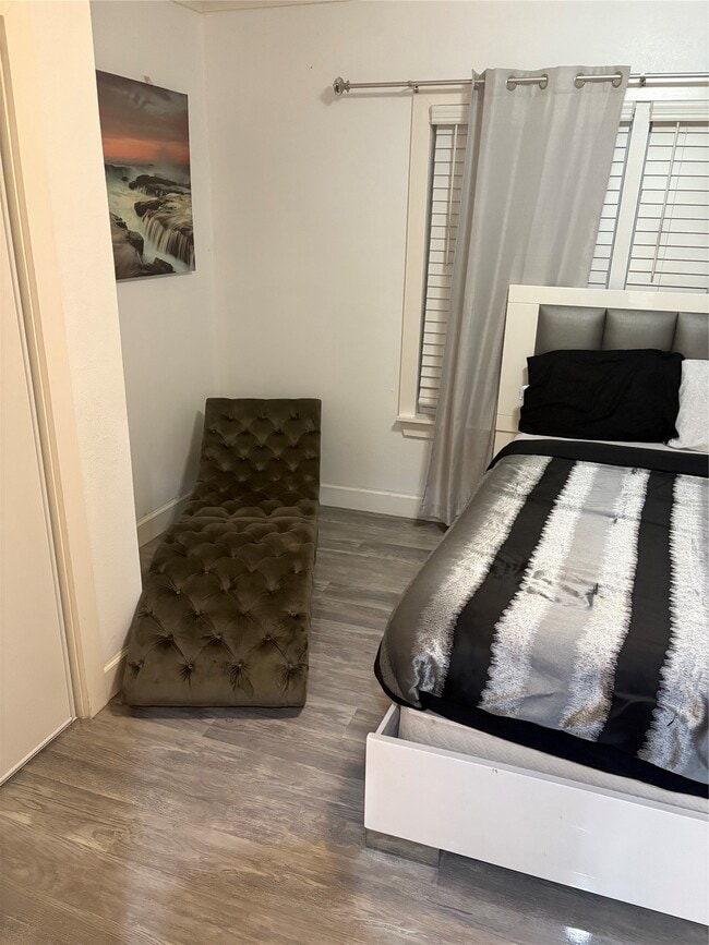 Building Photo - 3021 Gray St