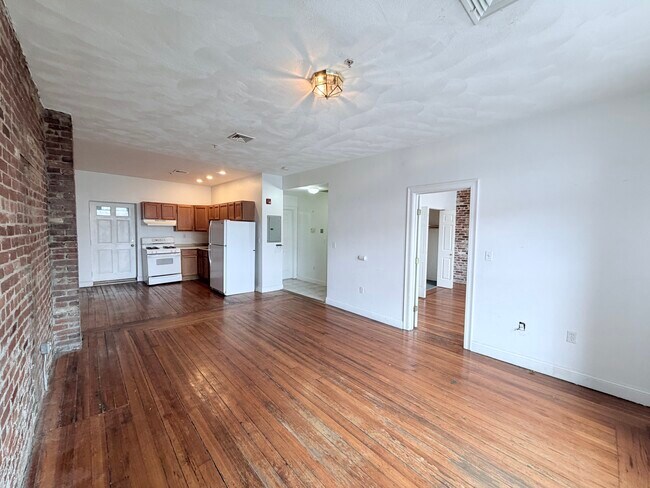 Photo - 173 Winnisimmet St Unit 3